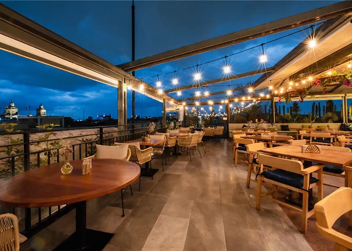 Hotel Umbral, Curio Collection By Hilton 4*