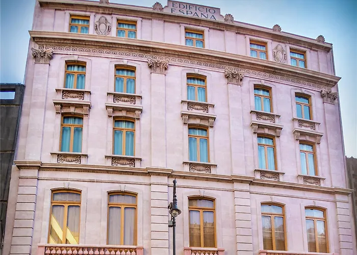 Hotel Umbral, Curio Collection By Hilton