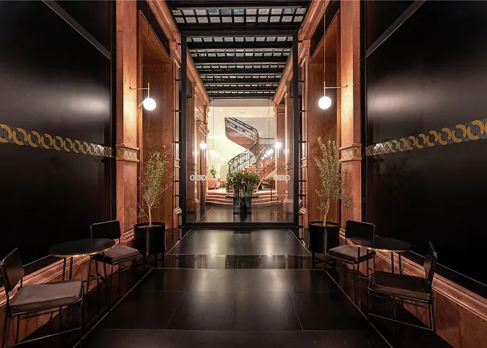 Hotel Umbral, Curio Collection By Hilton 4*
